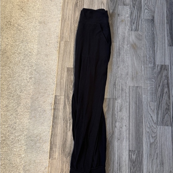 Lululemon Align Joggers - Picture 3 of 5